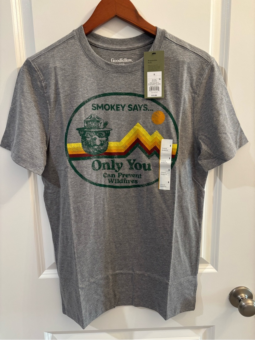 Men’s Gray Smokey the Bear Tshirt - Small - Goodfellow & Co - NWT